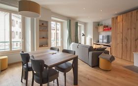 Les Aiguilles- Town centre luxury 2 bedroom apartment
